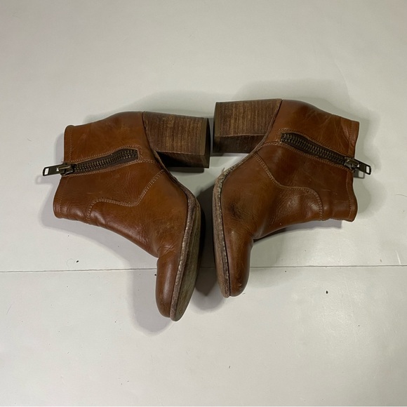 Hinge Brown Tan Boho Casual Leather Heeled Ankle Boot Booties Size 8 - Picture 5 of 9